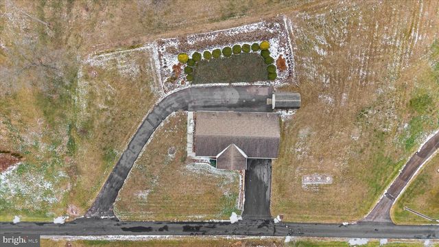 614 GARDEN SPOT RD, Lykens, PA 17048