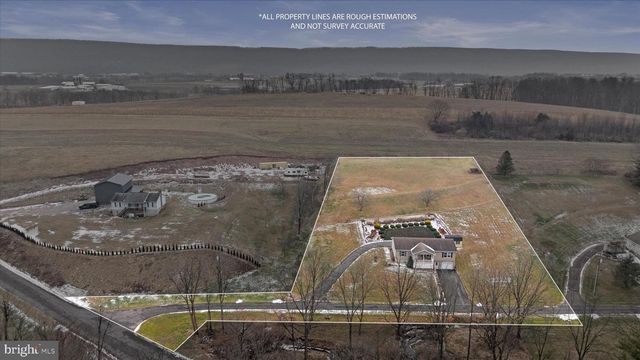 614 GARDEN SPOT RD, Lykens, PA 17048