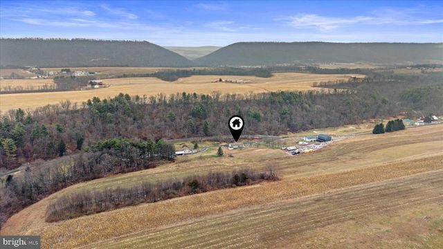 614 GARDEN SPOT RD, Lykens, PA 17048