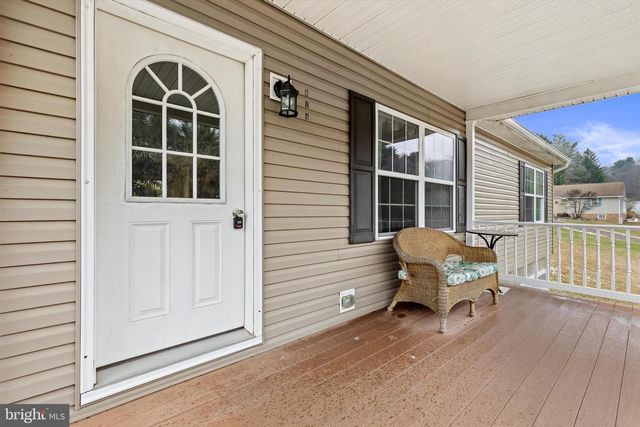 614 GARDEN SPOT RD, Lykens, PA 17048