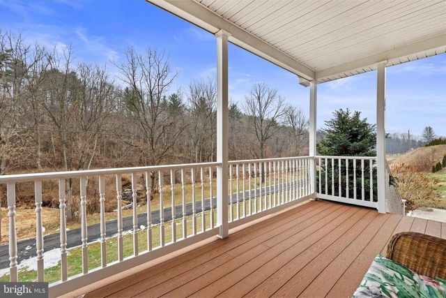 614 GARDEN SPOT RD, Lykens, PA 17048