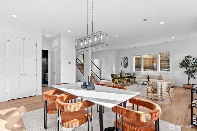 437 Hazel Avenue N, Kent, WA 98030