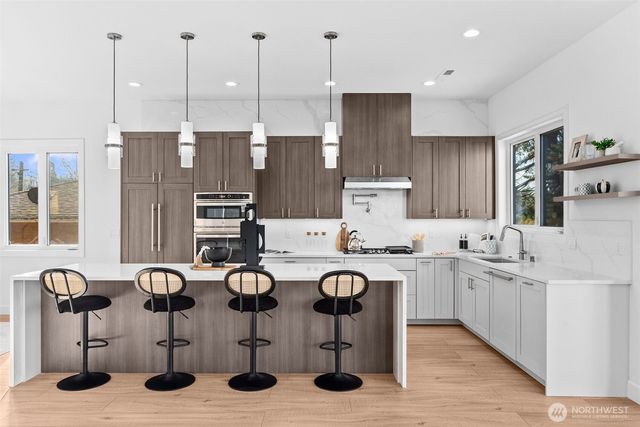 437 Hazel Avenue N, Kent, WA 98030