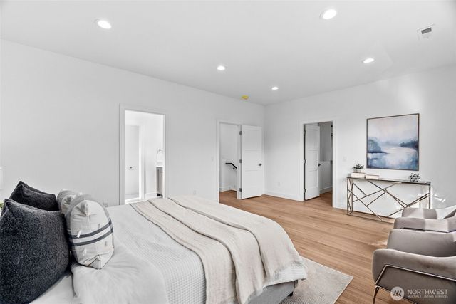 437 Hazel Avenue N, Kent, WA 98030