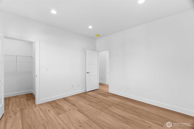 437 Hazel Avenue N, Kent, WA 98030