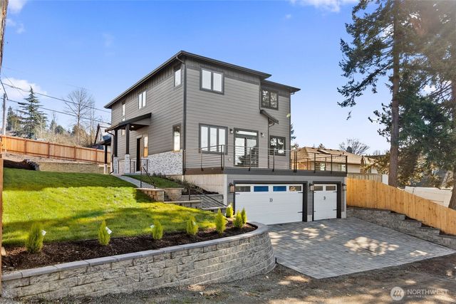 437 Hazel Avenue N, Kent, WA 98030