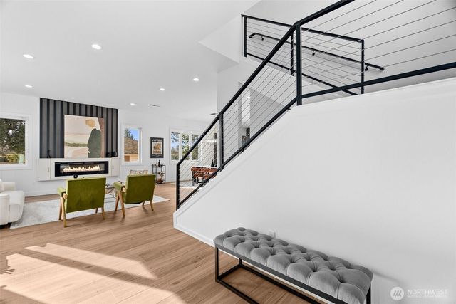 437 Hazel Avenue N, Kent, WA 98030