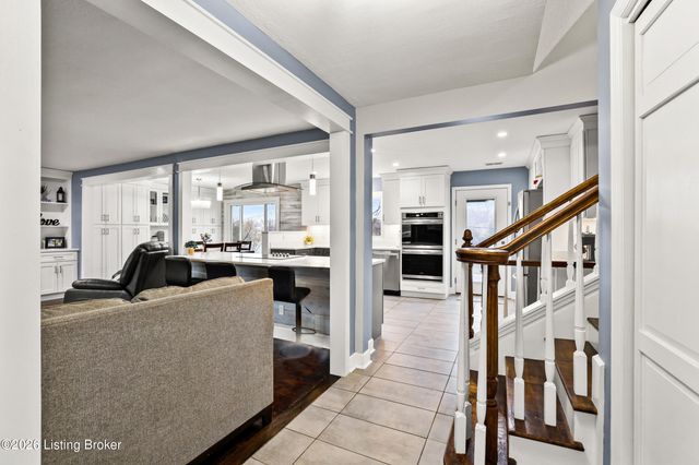 1031 Woodlake Dr, Lawrenceburg, KY 40342