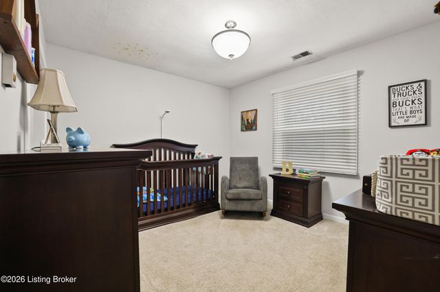 1031 Woodlake Dr, Lawrenceburg, KY 40342