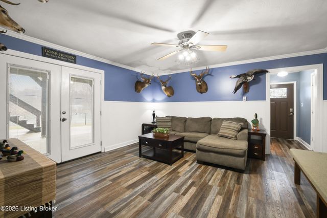 1031 Woodlake Dr, Lawrenceburg, KY 40342