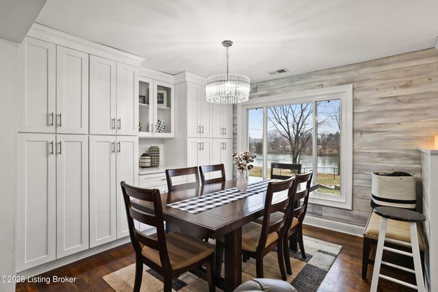 1031 Woodlake Dr, Lawrenceburg, KY 40342