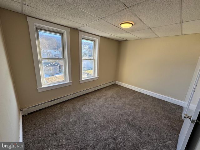 131 W MAIN ST, Tremont, PA 17981