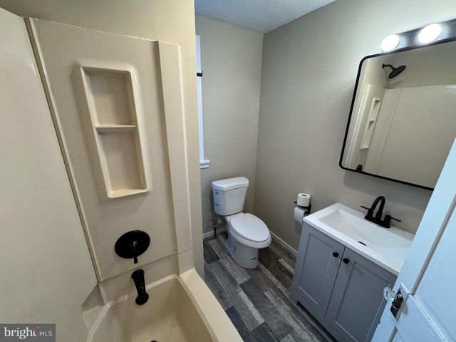 131 W MAIN ST, Tremont, PA 17981