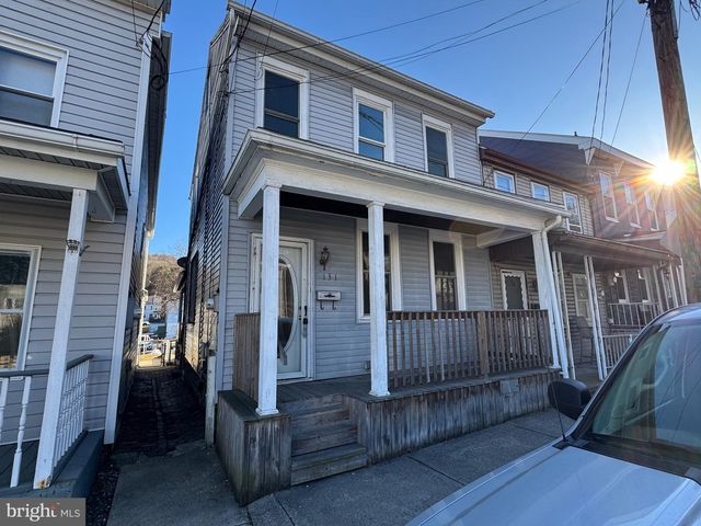 131 W MAIN ST, Tremont, PA 17981