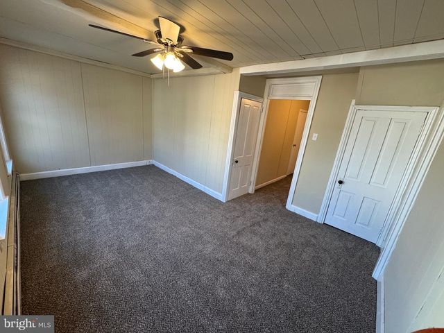 131 W MAIN ST, Tremont, PA 17981