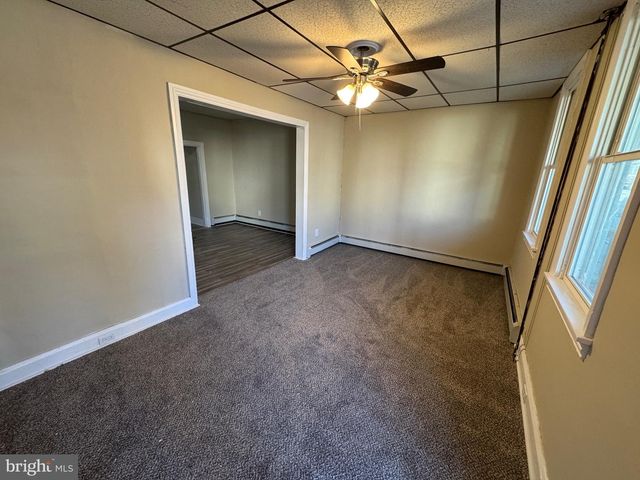 131 W MAIN ST, Tremont, PA 17981