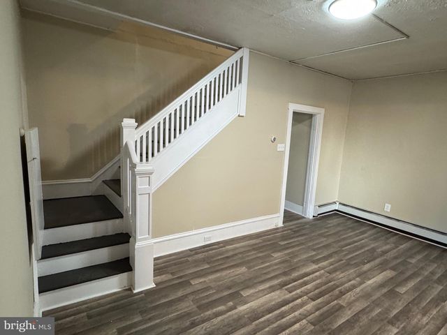 131 W MAIN ST, Tremont, PA 17981