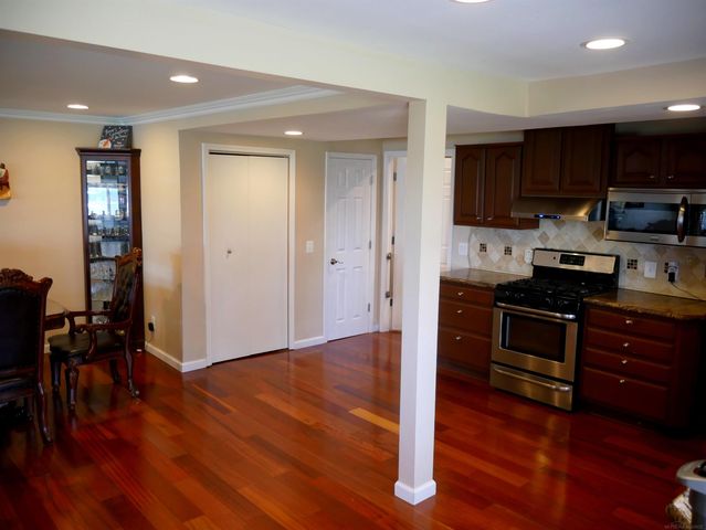 1704 Cass Lake Front Road, Keego Harbor, MI 48320