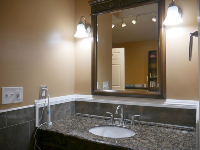 1704 Cass Lake Front Road, Keego Harbor, MI 48320