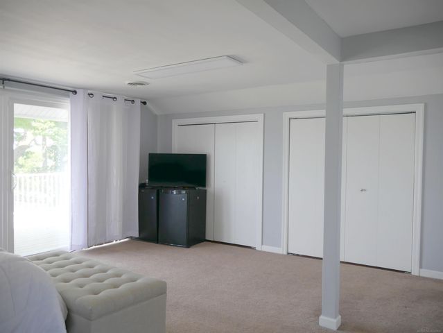 1704 Cass Lake Front Road, Keego Harbor, MI 48320