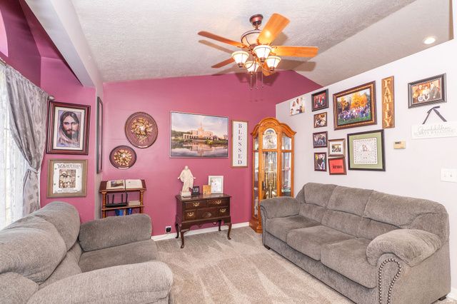 94 E 550 S, Kaysville, UT 84037
