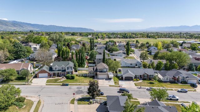 94 E 550 S, Kaysville, UT 84037