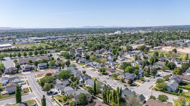 94 E 550 S, Kaysville, UT 84037