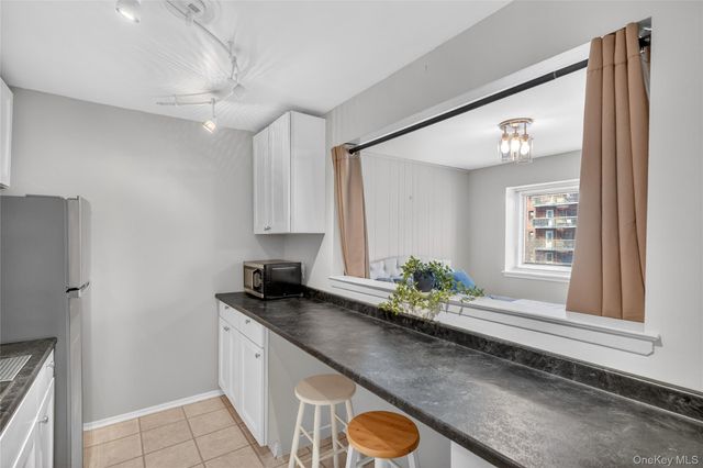 395 Westchester Avenue 2M, Port Chester, NY 10573