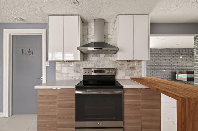 2130 Round Lake Drive, Houston, TX 77077