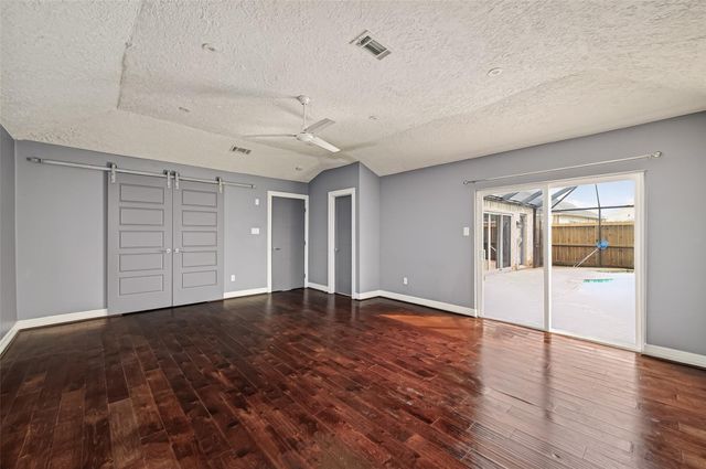 2130 Round Lake Drive, Houston, TX 77077