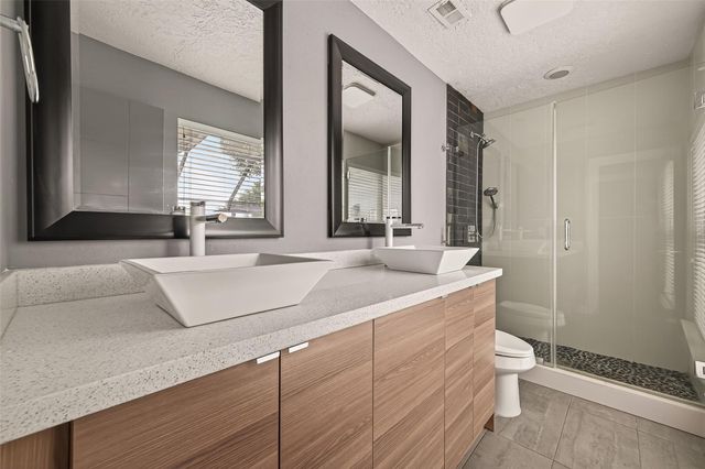 2130 Round Lake Drive, Houston, TX 77077