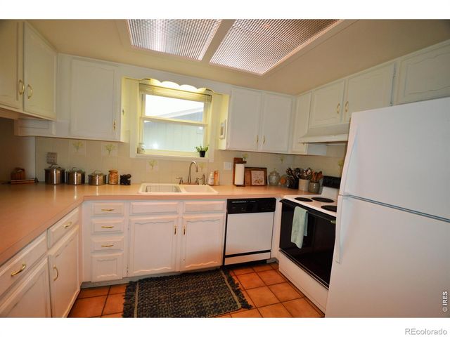 3814 Columbia Drive, Longmont, CO 80503