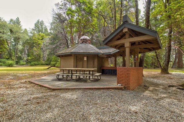 26270 Foresthill Rd, Foresthill, CA 95631