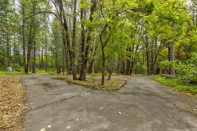 26270 Foresthill Rd, Foresthill, CA 95631