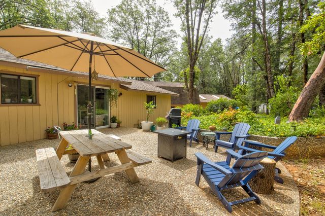26270 Foresthill Rd, Foresthill, CA 95631