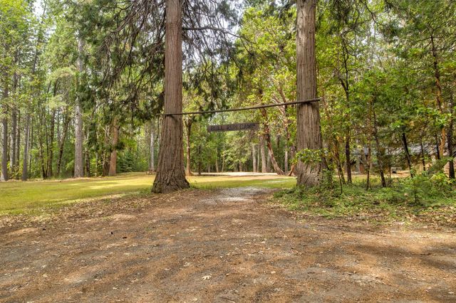 26270 Foresthill Rd, Foresthill, CA 95631