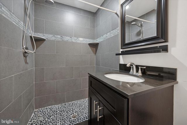 1718 N HOPE STREET, Philadelphia, PA 19122