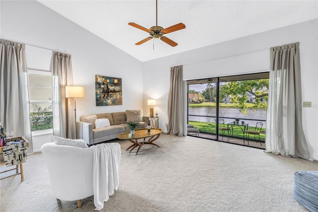 1044 ROMANO COURT NE, St Petersburg, FL 33702