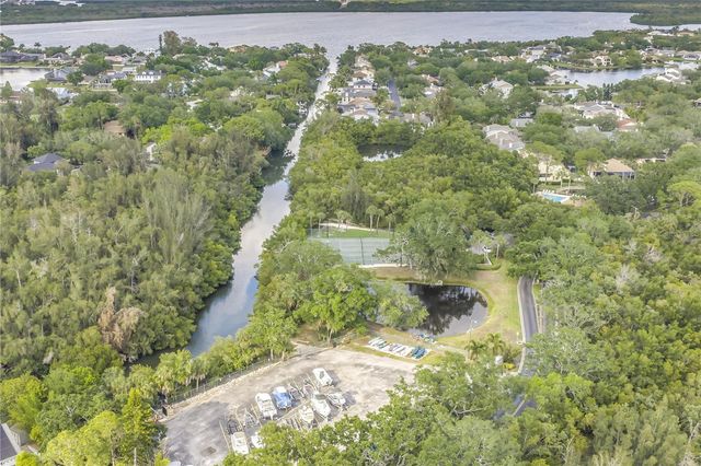 1044 ROMANO COURT NE, St Petersburg, FL 33702