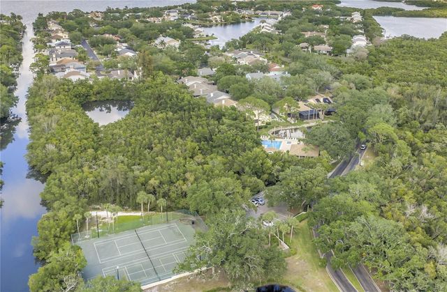 1044 ROMANO COURT NE, St Petersburg, FL 33702