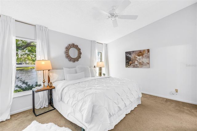 1044 ROMANO COURT NE, St Petersburg, FL 33702