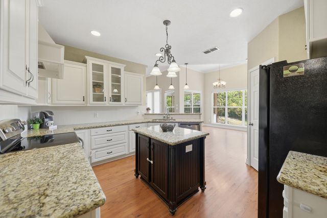 350 Owl Creek RD, Warda, TX 78942