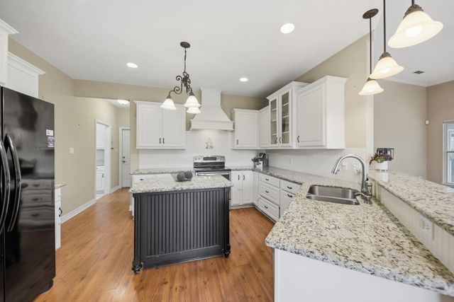 350 Owl Creek RD, Warda, TX 78942