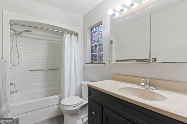 109 Harris Plantation Road, Brunswick, GA 31523