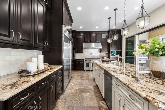 55 Fenway, Irvine, CA 92620