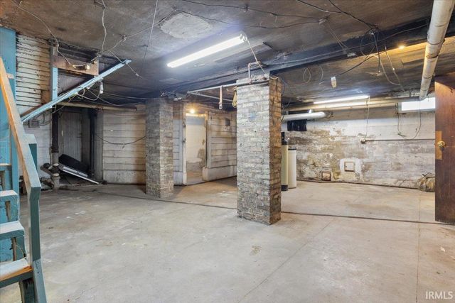 1303 North Street, Logansport, IN 46947