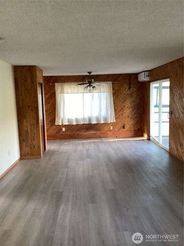 284 Monse Bridge, Brewster, WA 98812