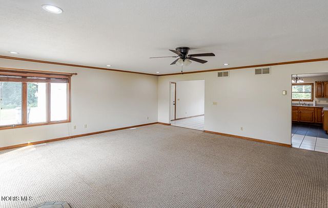 412 Schwamberger Road, Holland, OH 43528