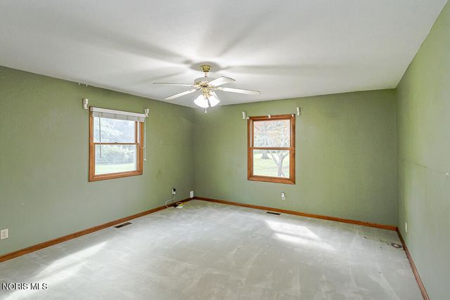 412 Schwamberger Road, Holland, OH 43528