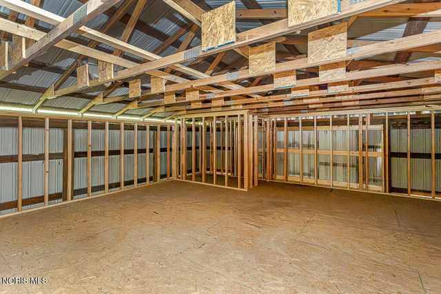 412 Schwamberger Road, Holland, OH 43528
